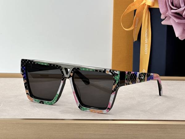 Louis Vuitton Sunglasses Top Quality LVS03811